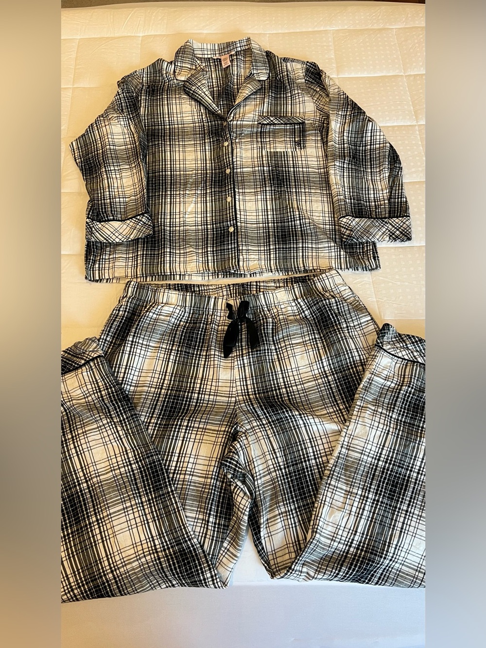 Victoria's Secret Black and White Plaid Pajama Set